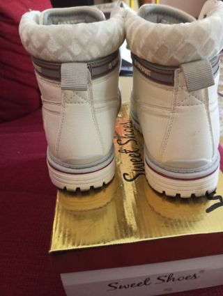 Scarponcini ON SPIRIT bianchi n. 37