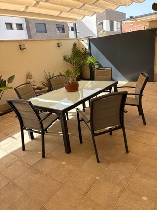 set de mesas y sillas de jardín 
