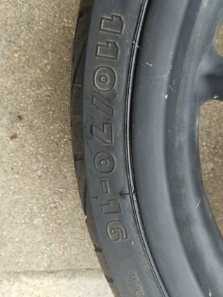 Rueda Delantera Piaggio Liberty 125-150
