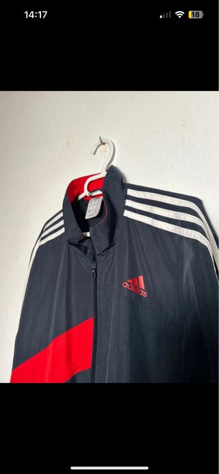 Chaqueta Adidas Talla L Negra y Roja