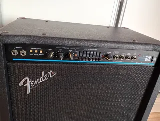 Amplificador Bajo Fender BXR 100