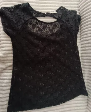 Camiseta encaje Pull&Bear Talla S
