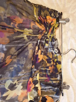 Falda vaporosa estampada floral