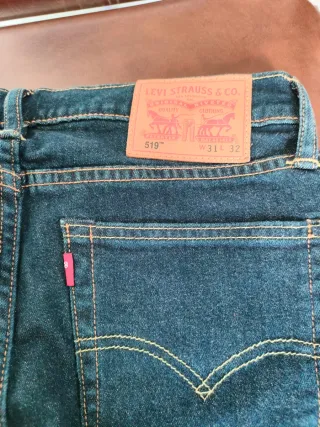 Pantalón vaquero Levi's 519 W31L32