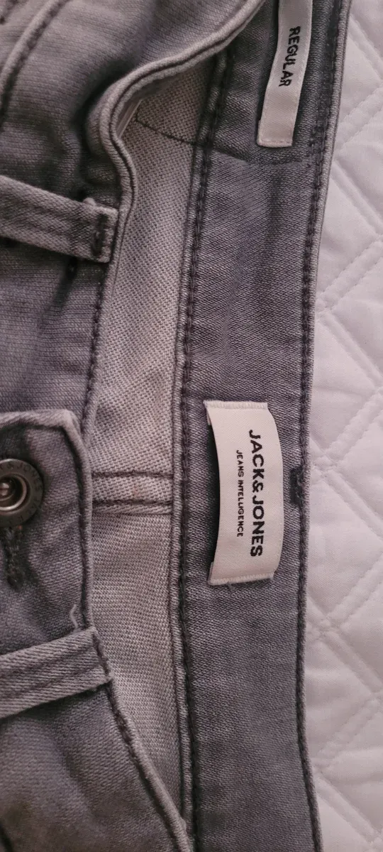 Pantalón corto vaquero Jack & Jones gris