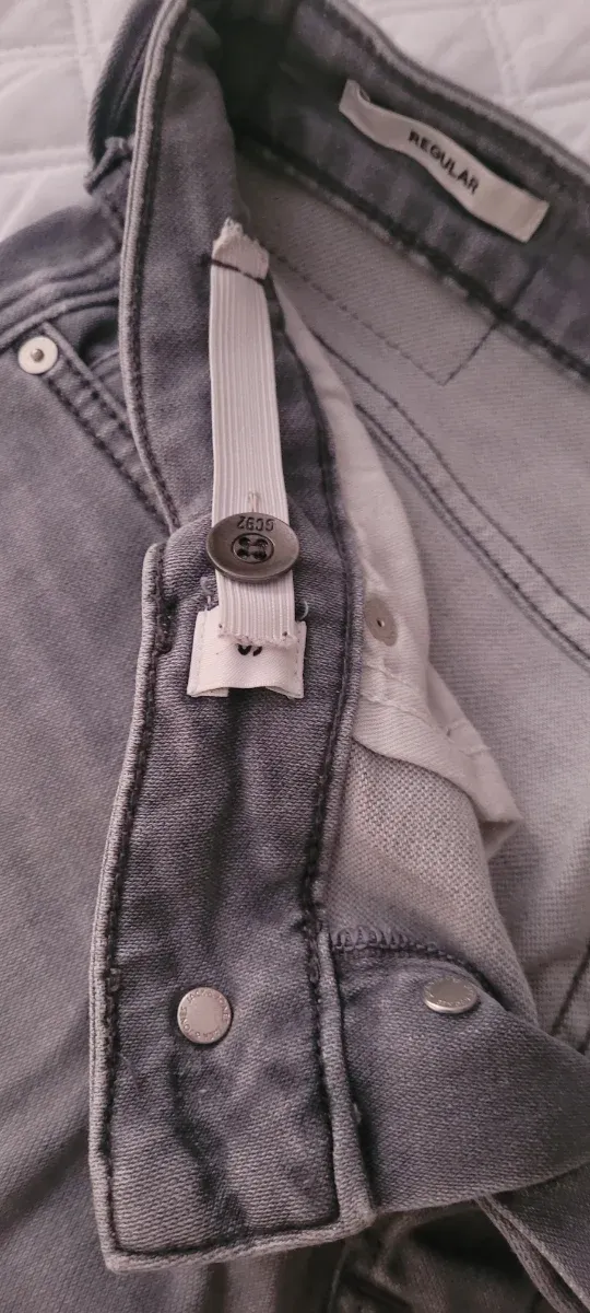 Pantalón corto vaquero Jack & Jones gris