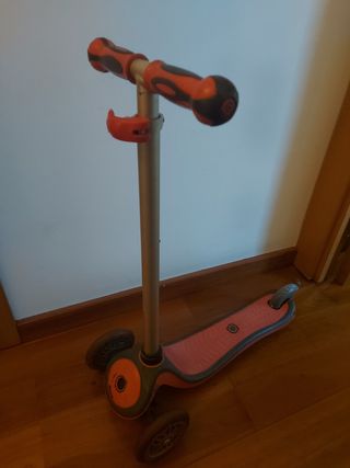 Patinete decathlon de 3 ruedas, rojo y negro