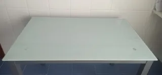 Mesa de comedor o cocina cristal y metal