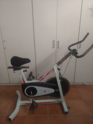 Bicicleta estática 