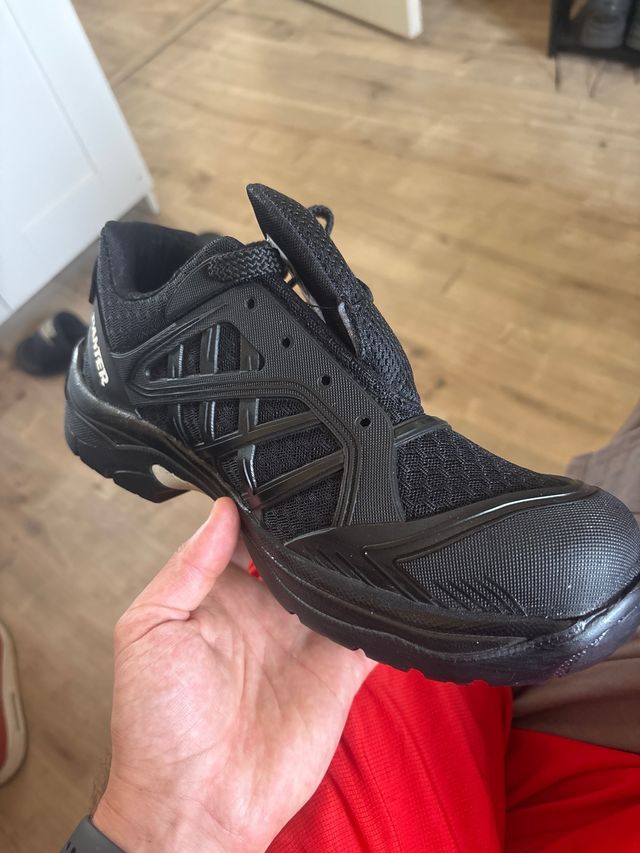 Zapatillas Panter Negras Refuerzo Delantero