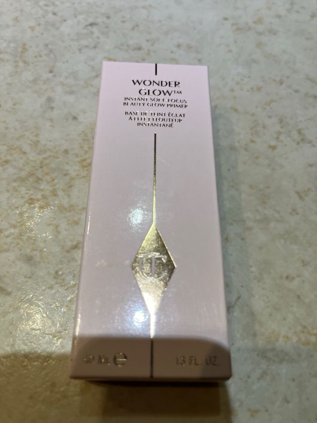 Charlotte Tilbury Wonder Glow Primer