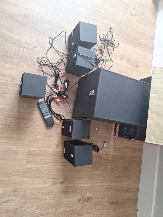 Sistema de altavoces Home Theatre 5.1 SP-6001A