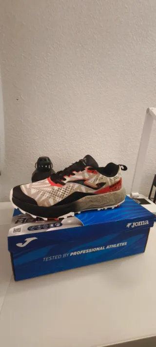 Zapatillas Joma Sima Hombre Beige/Rojo