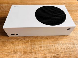 Xbox Series S 512GB + 2 Mandos