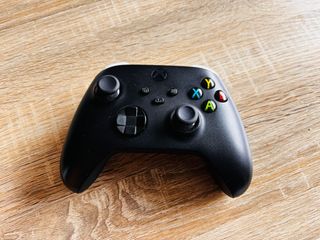 Xbox Series S 512GB + 2 Mandos