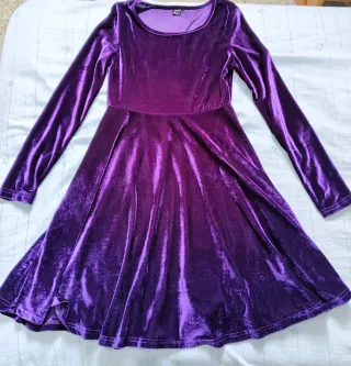 Vestido morado de terciopelo