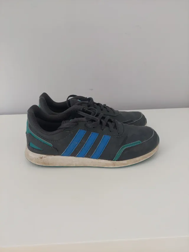 Zapatillas Adidas niño gris y azul