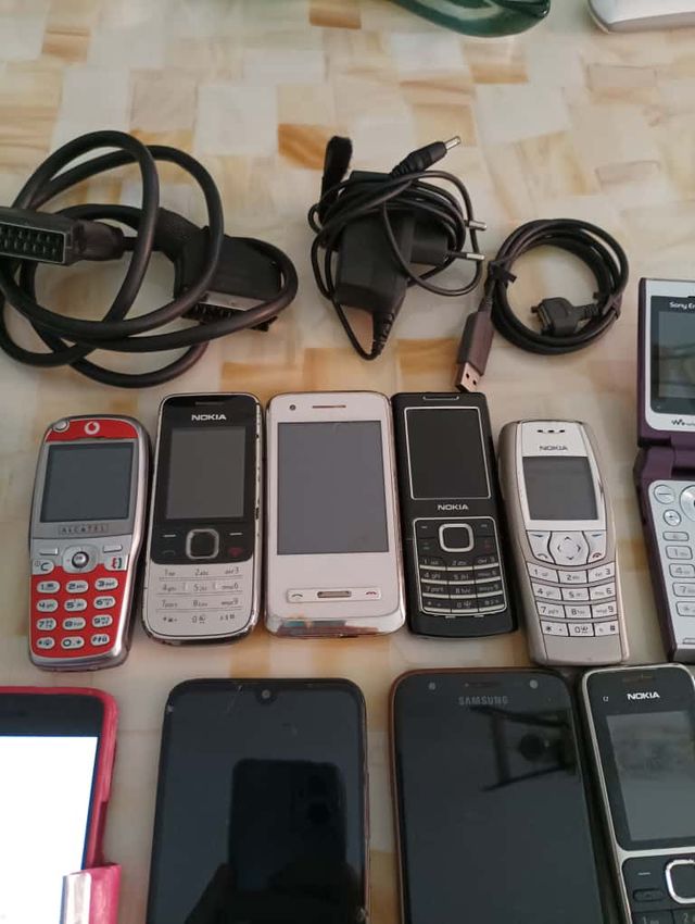 Lote móviles antiguos(para piezas)