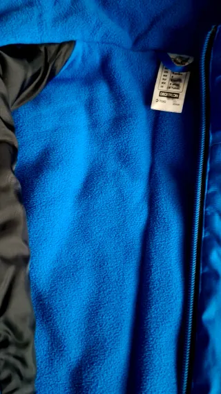 Chaqueta Decathlon Azul y Negra