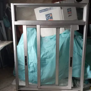 Ventana aluminio cristal sencillo