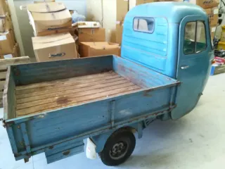 Piaggio APE 500 Vespacar
