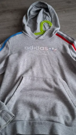 Sudadera Adidas. Talla 146 cm. 10 anys.