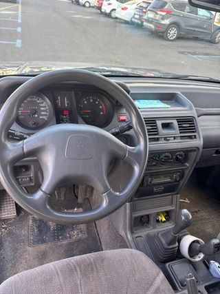 Mitsubishi Montero 1996