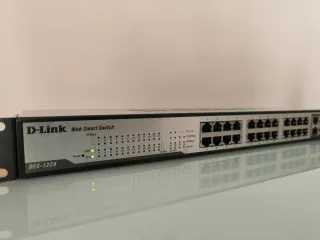 D-Link DES-1228 Switch Ethernet 24 Puertos