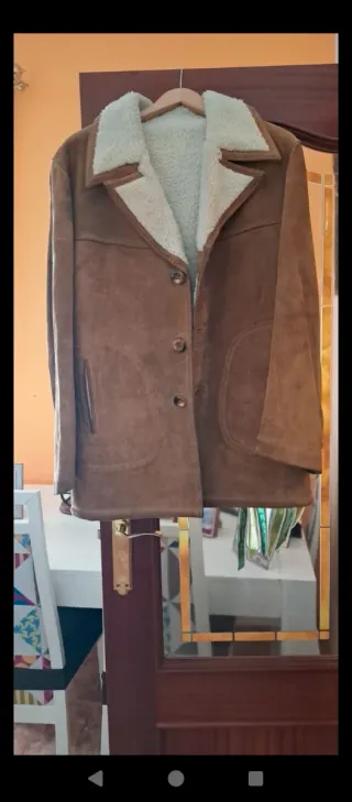 Abrigo vintage forro borreguito marrón