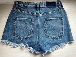 Shorts vaqueros Stradivarius Talla 36