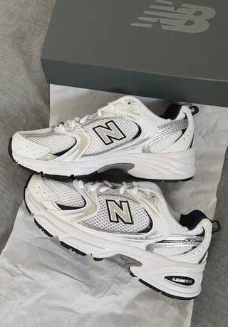 Zapatillas 530 NB blancas talla 45