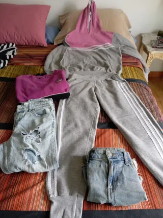 Lote Ropa: Sudadera, Chándal y Vaqueros