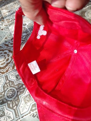 Cappellino rosso Omega nuovo