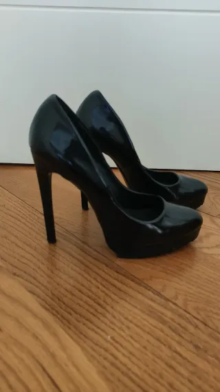 Zapatos de tacón Zara negros talla 37