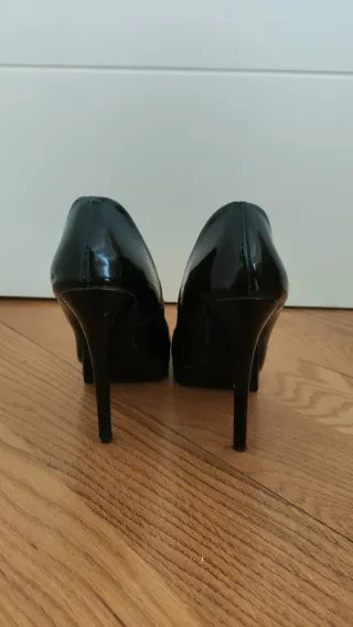 Zapatos de tacón Zara negros talla 37