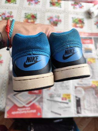 Nike Air Force Blancas y Azules