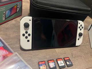Nintendo Switch OLED bianco + accessori