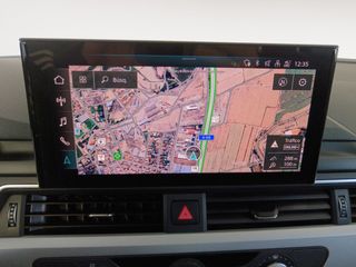 Audi A4 30 TDI Business Line