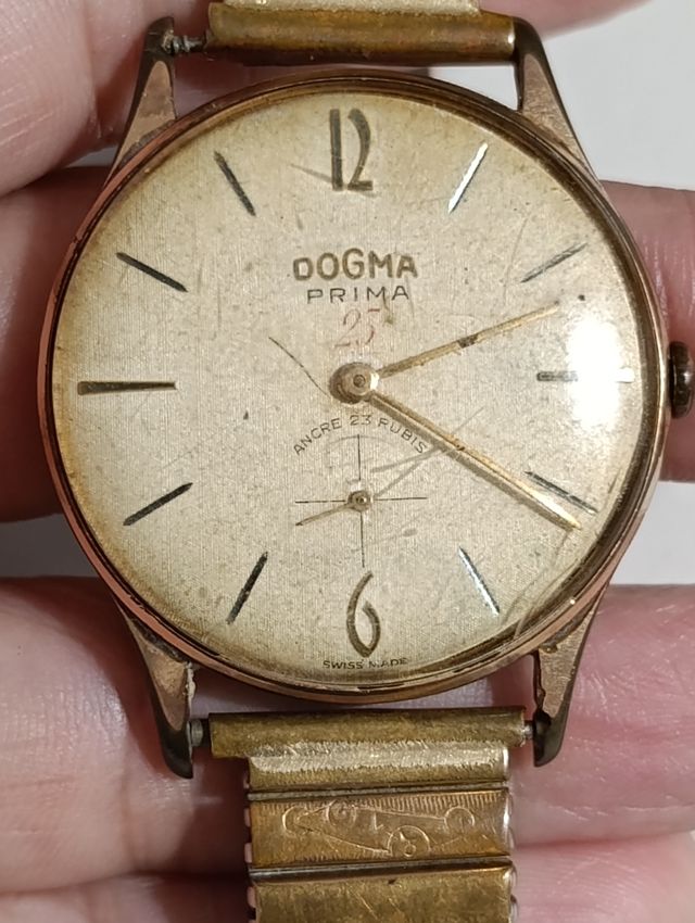 Orologio Dogma Prima 23 in oro rubino