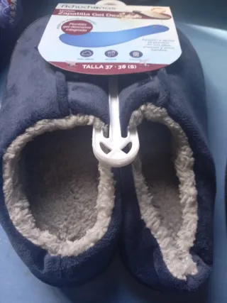 Zapatillas de estar por casa marca achuchonas