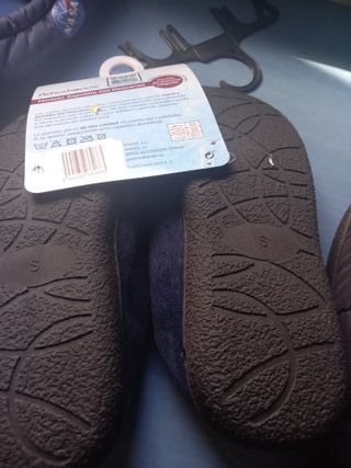Zapatillas de estar por casa marca achuchonas