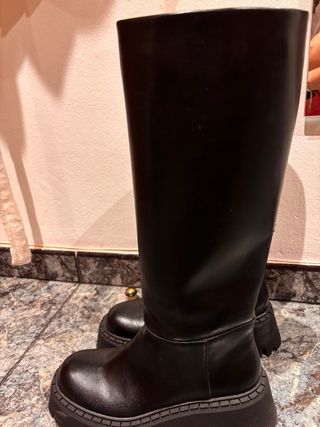 Botas altas Zara negras