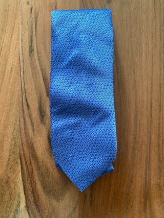 Corbata de seda azul