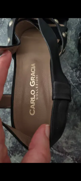 Sandalias CARLO GIORDANI Negras Tachuelas