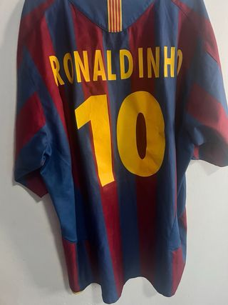 Camiseta Retro FC Barcelona Ronaldinho Nike