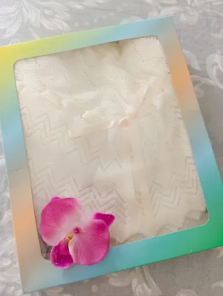 TOQUILLA HILO BEIGE BEBÉ RECIÉN NACIDO