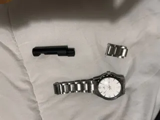 Reloj OPK plateado y blanco con caja