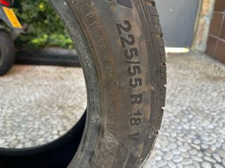 Neumático Continental 225/55 R18