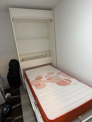 Cama Abatible con Compartimento