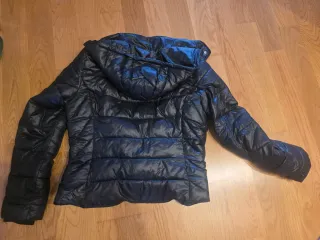 Chaqueta acolchada Zara azul marino